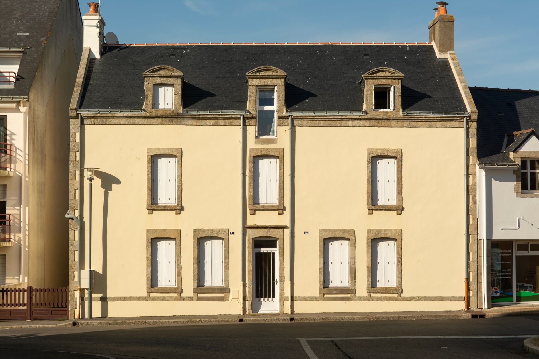 façade maison gris perle