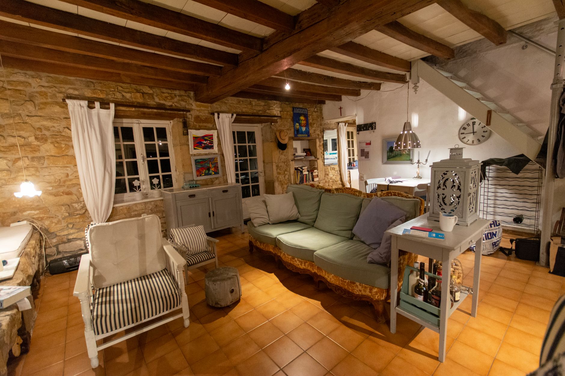 poutres apparentes taupe salon